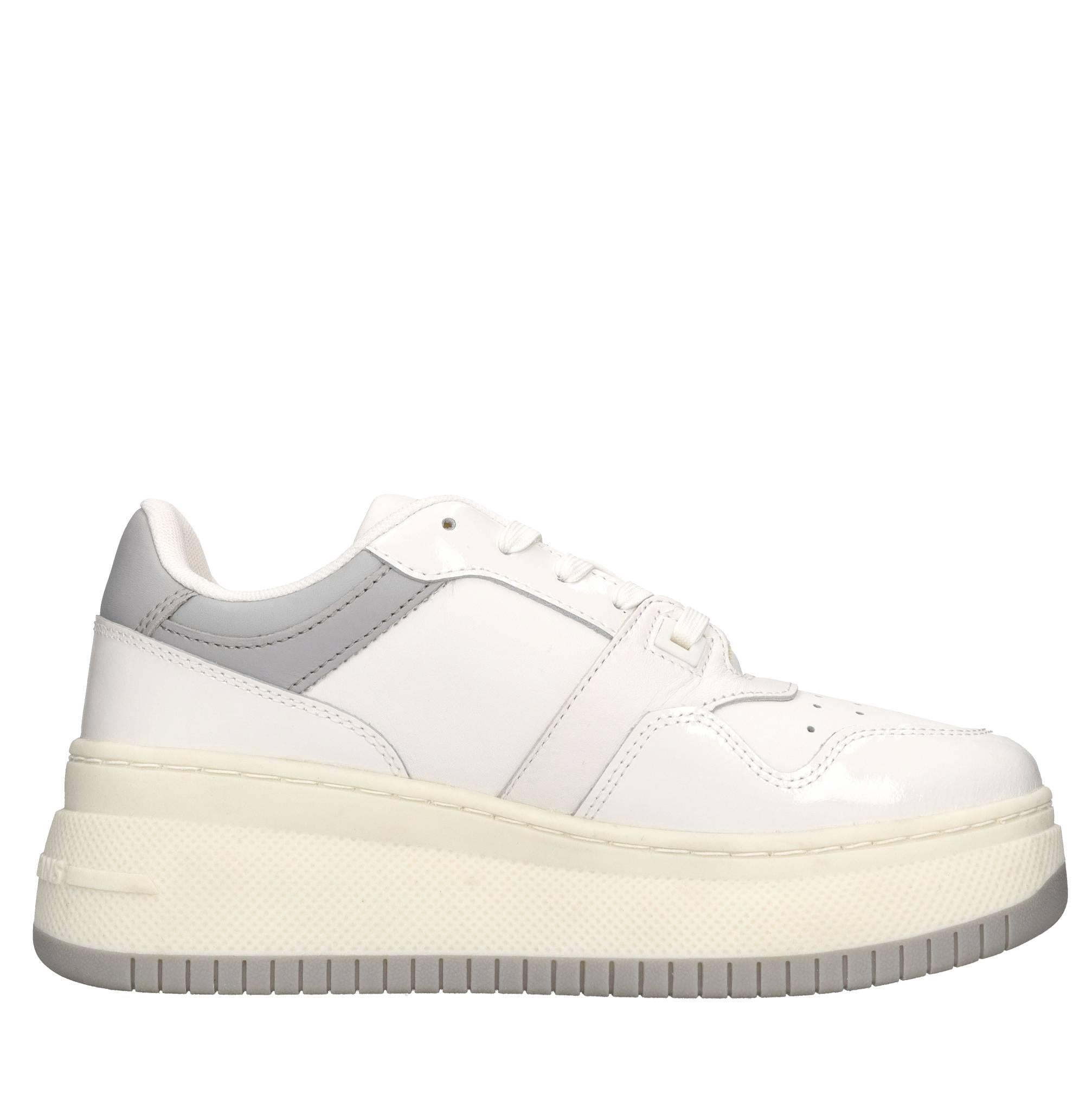 Sneakers in pelle ed ecopelle 