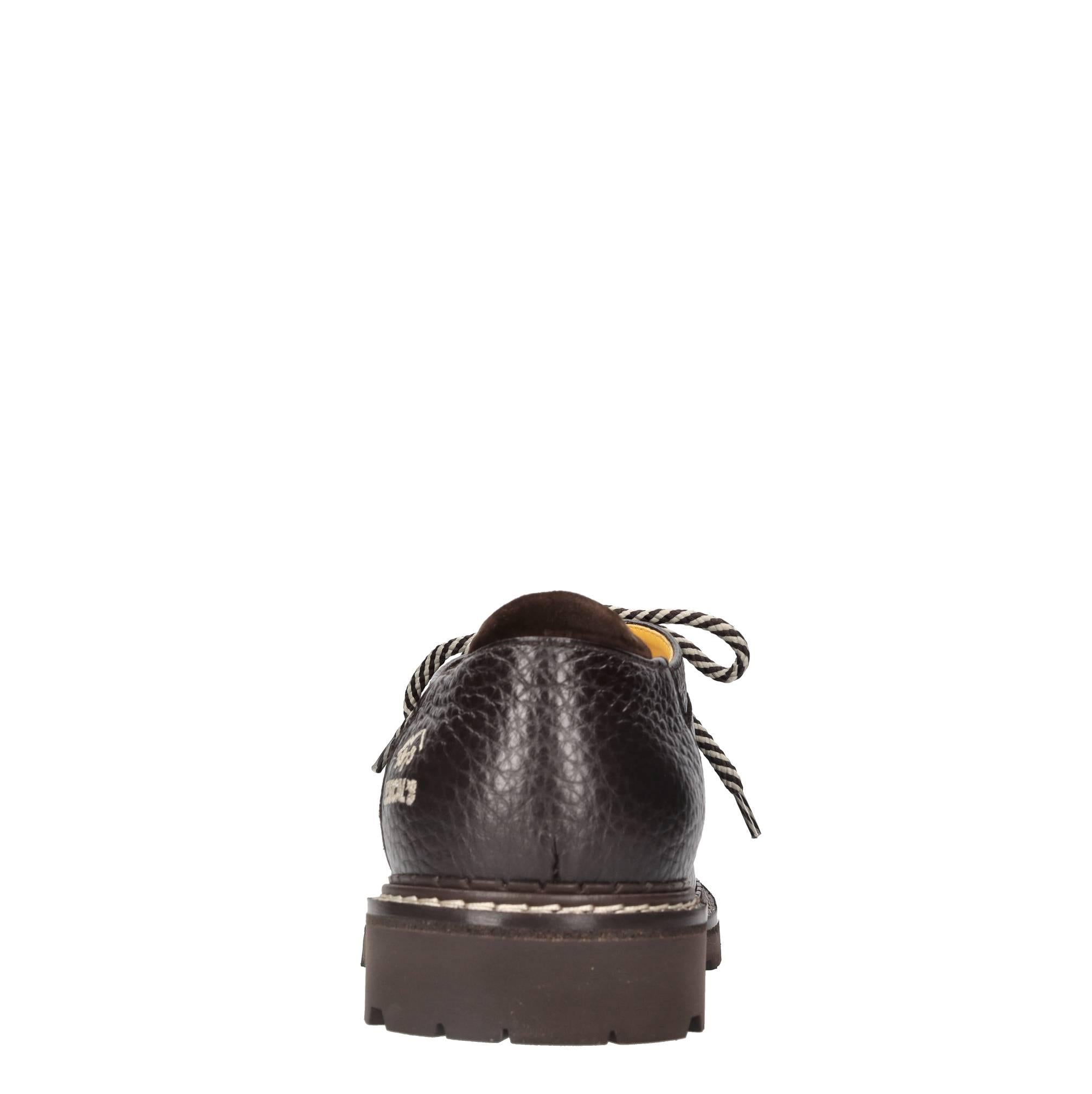 Stringate in pelle 