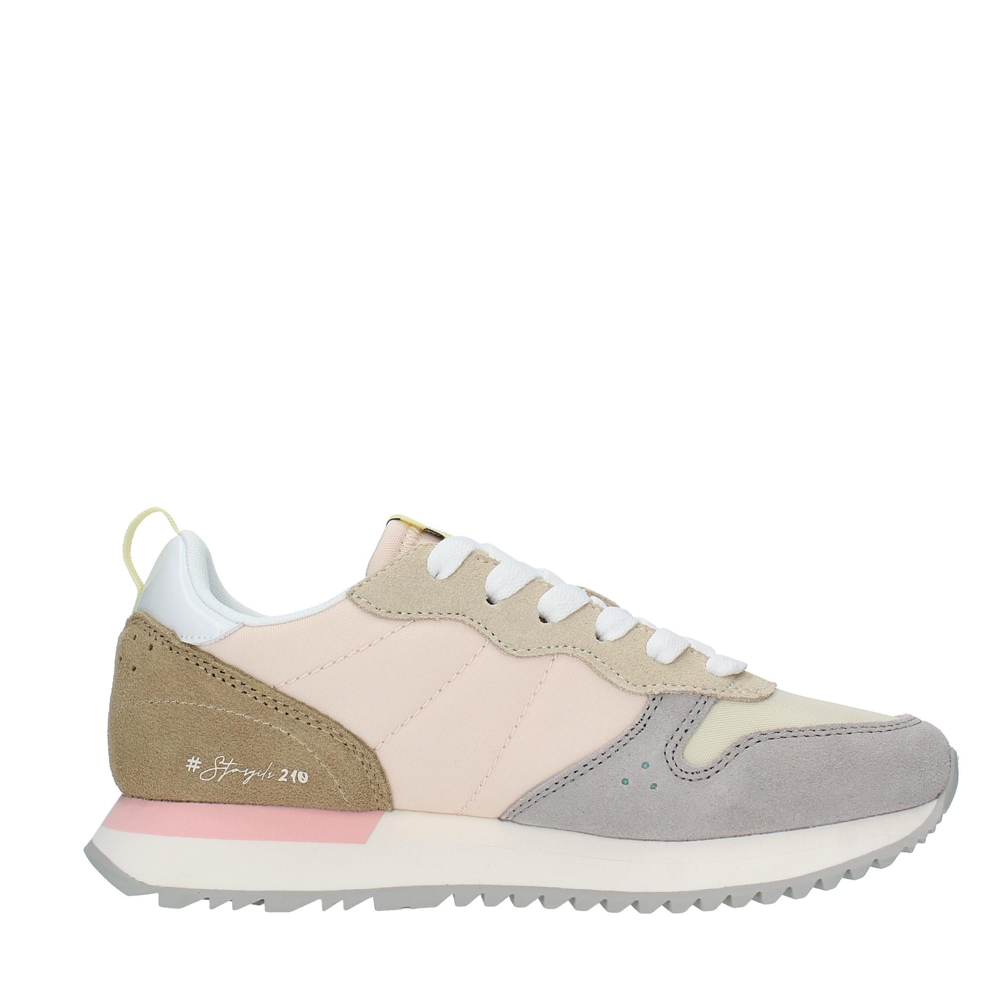 Sneakers in pelle camoscio e tessuto 