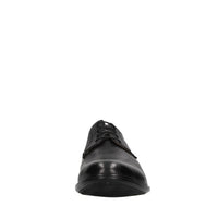 Stringate in pelle 