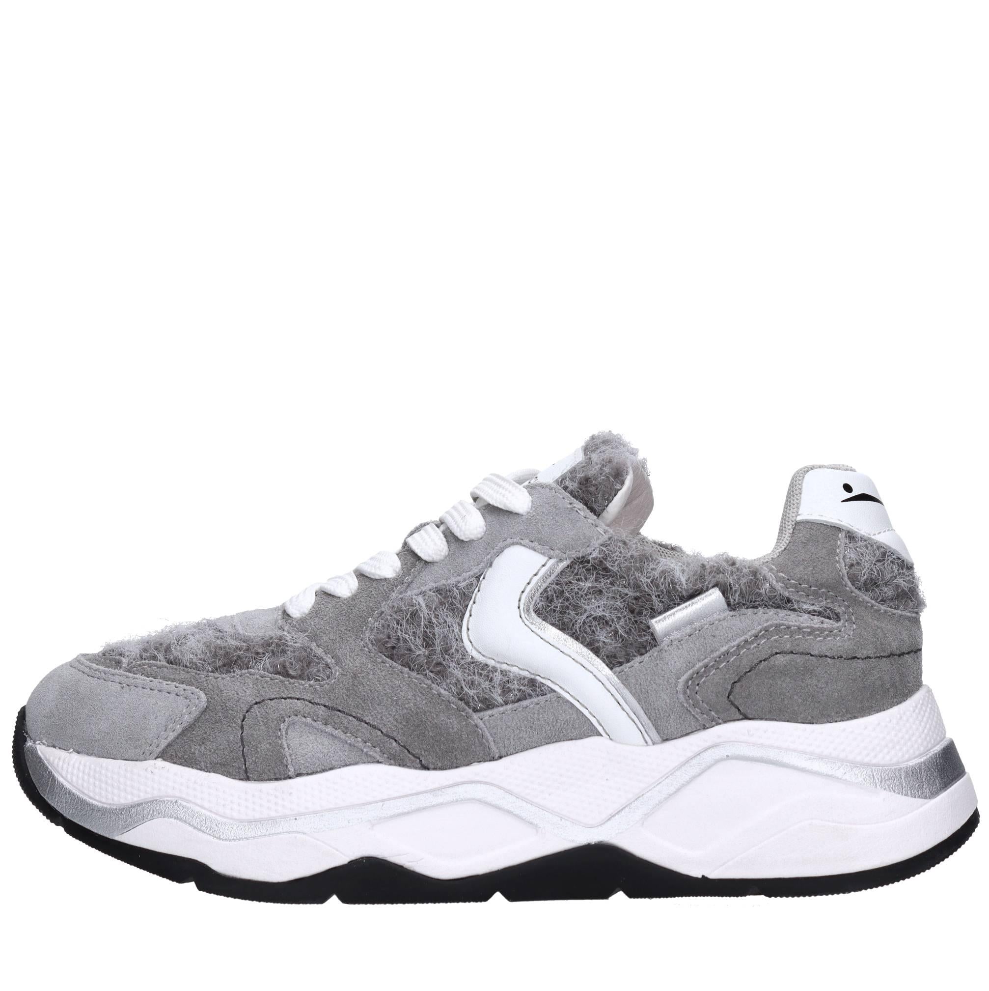 Sneakers in camoscio pelle e tessuto 