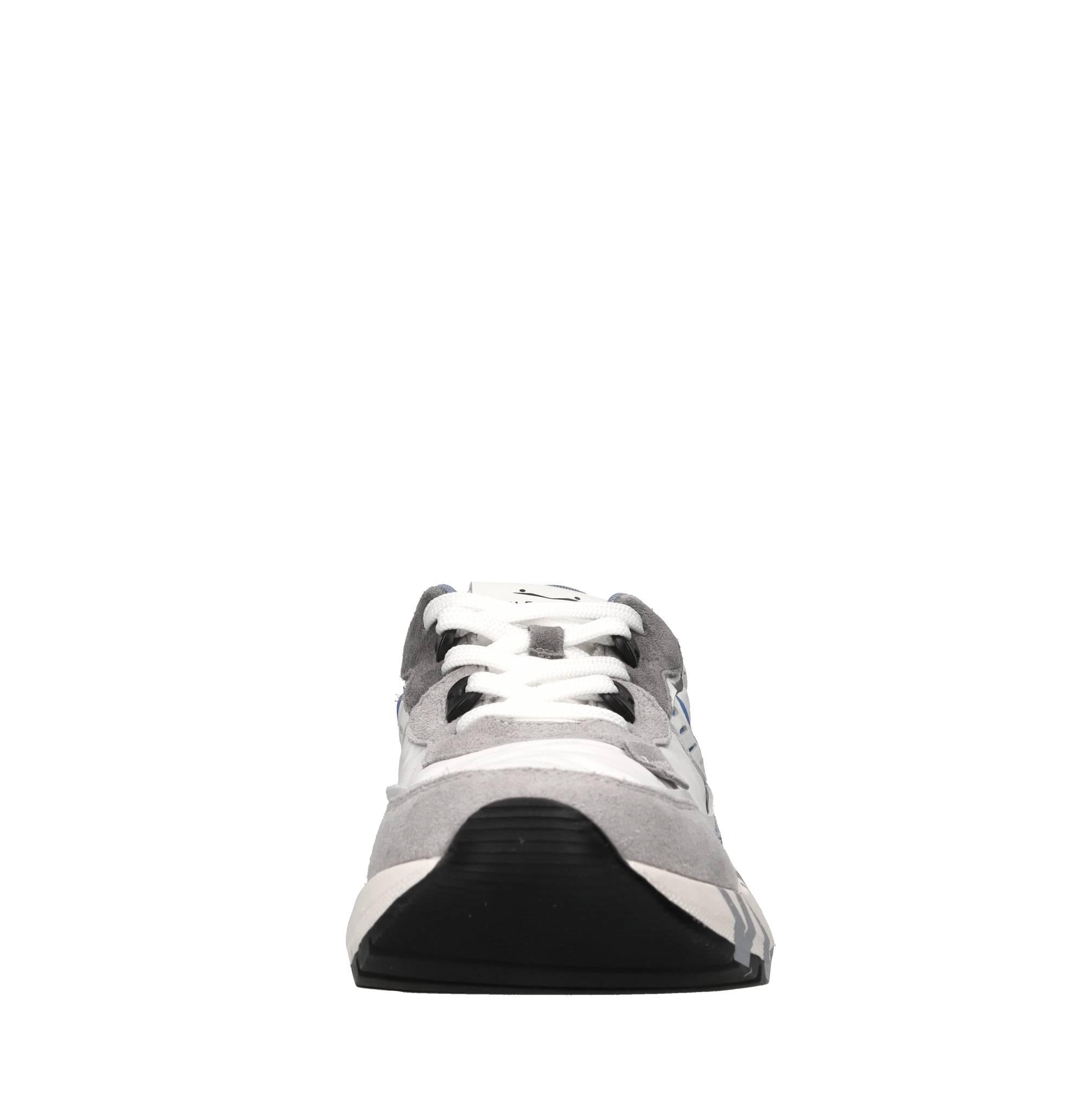 Sneakers in camoscio e tessuto 