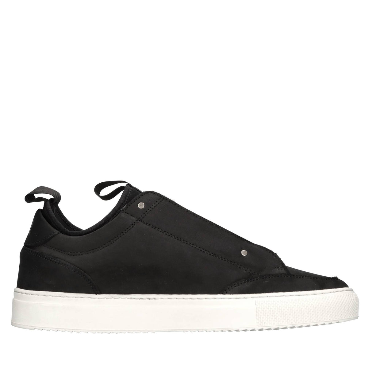 Sneakers in camoscio e tessuto 