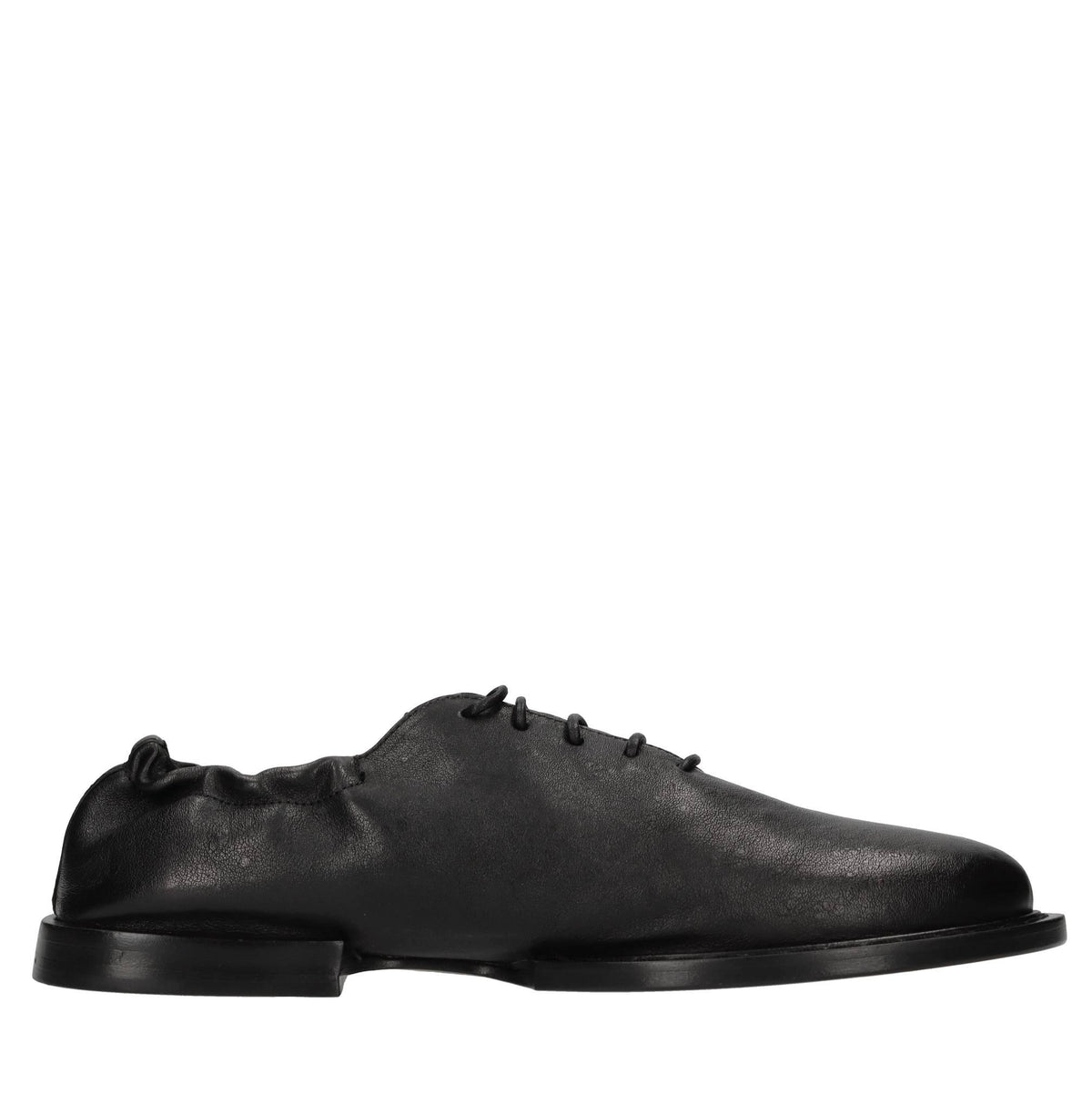 Stringate in pelle 