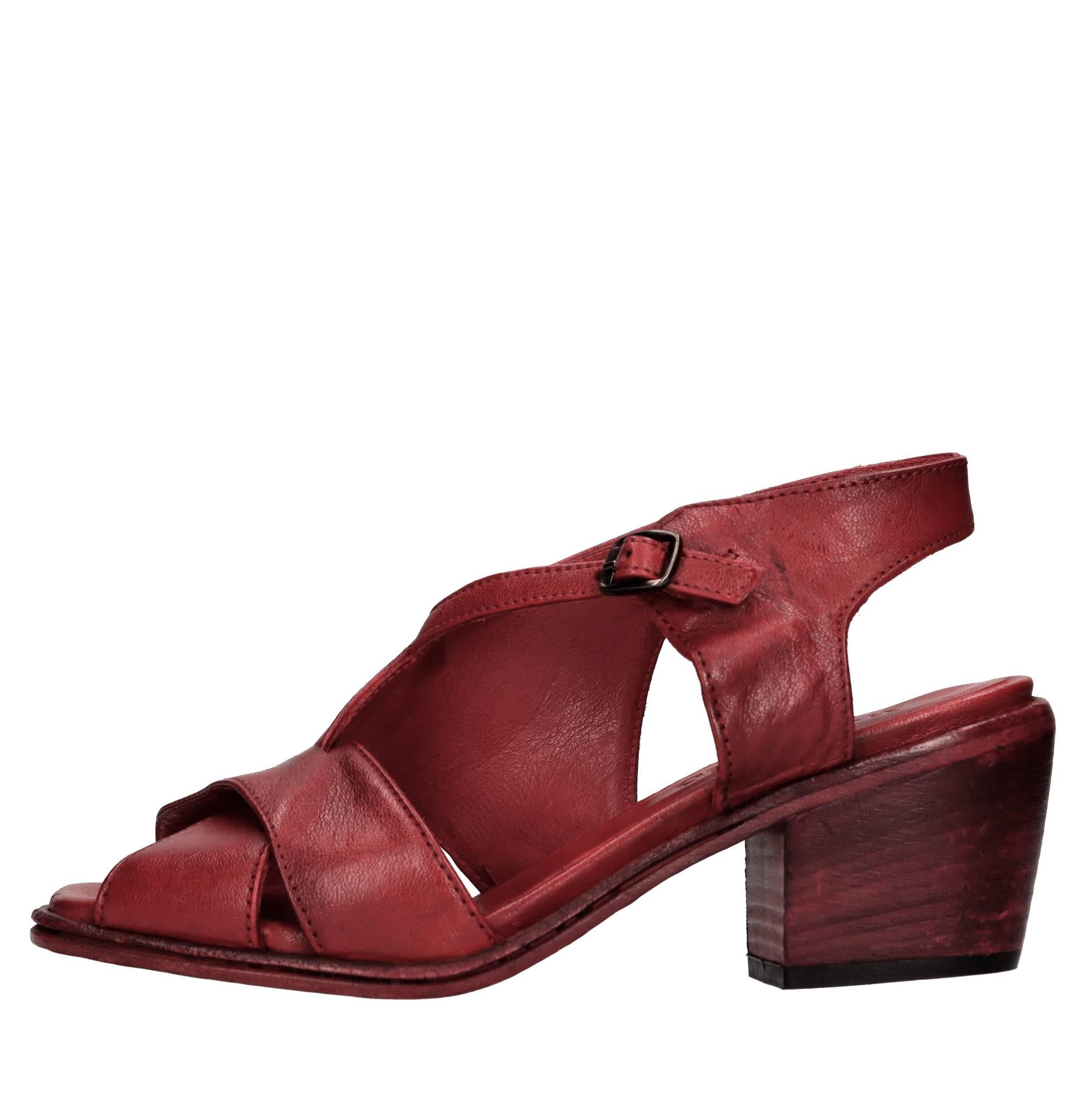 Sandali in pelle 