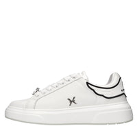 Sneakers in pelle 