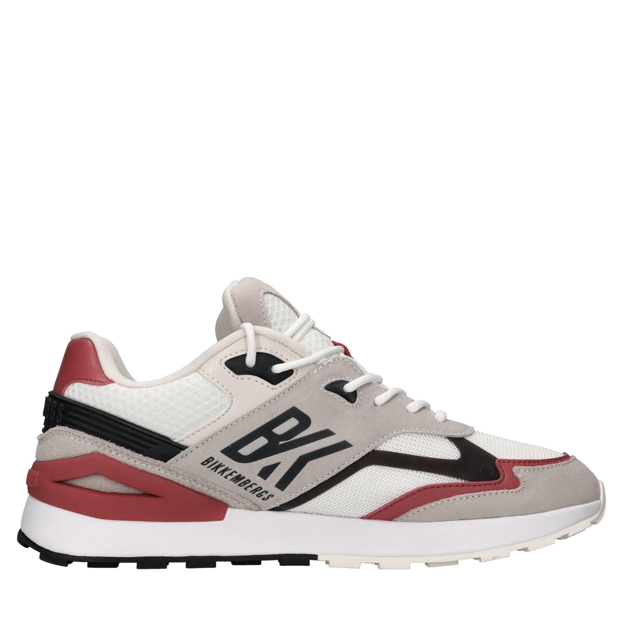 Sneakers in camoscio e tessuto 