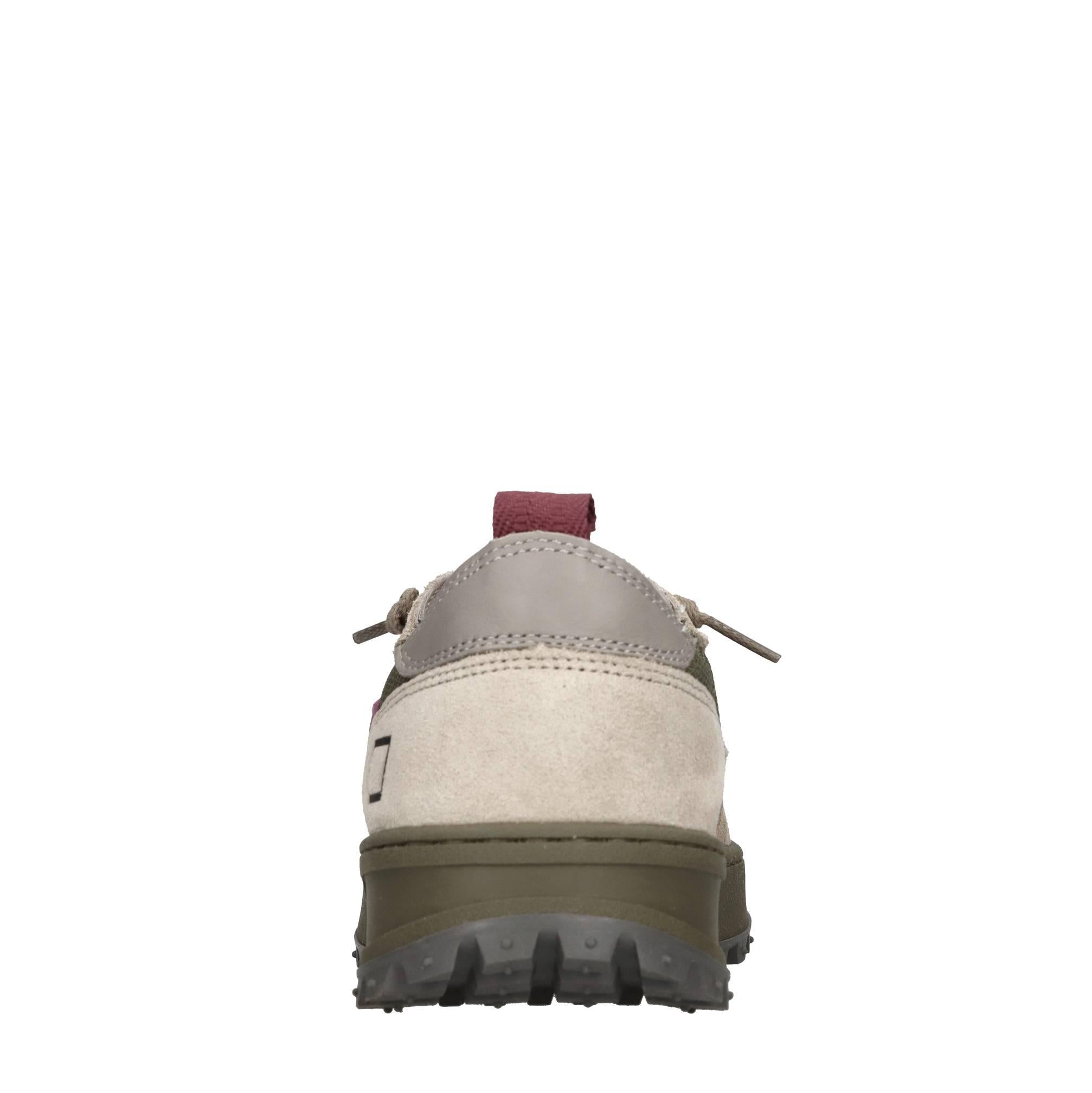 Sneakers in camoscio e tessuto 