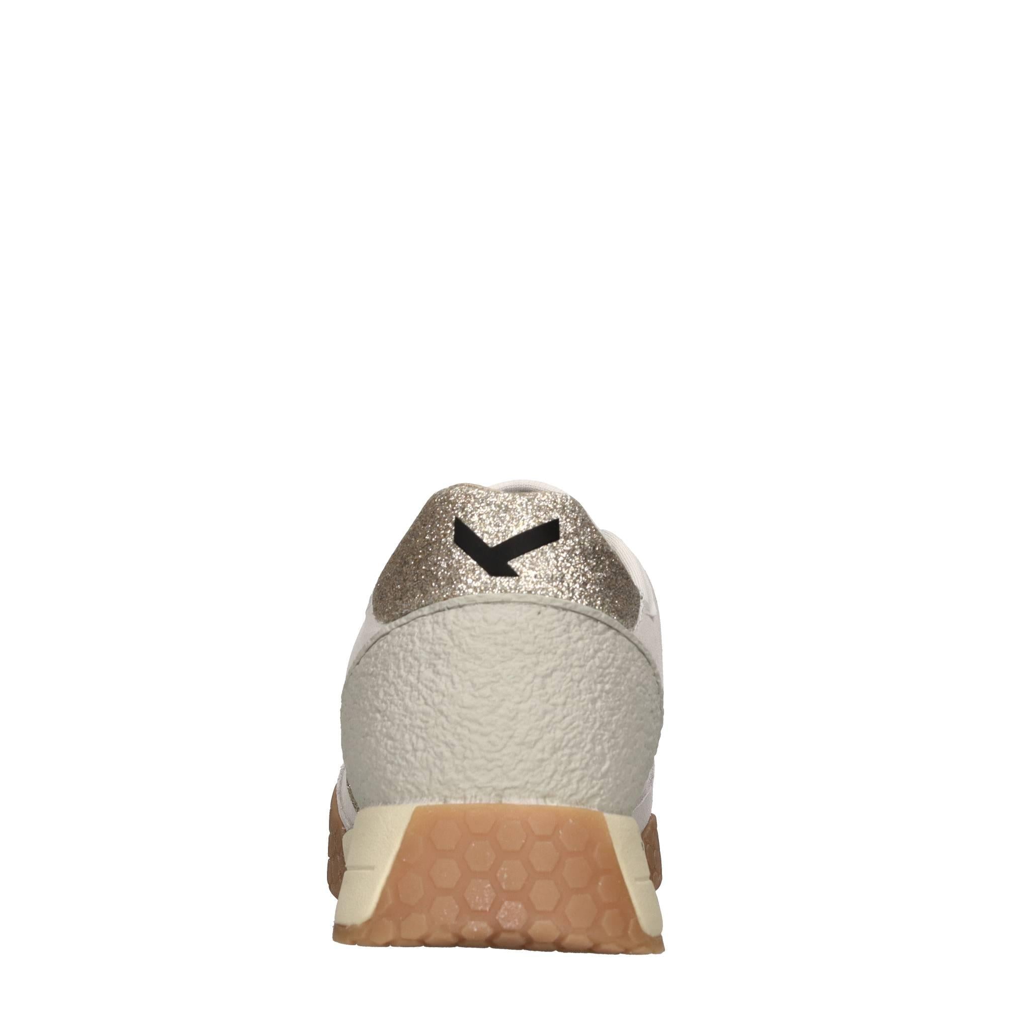 Sneakers in camoscio e glitter 