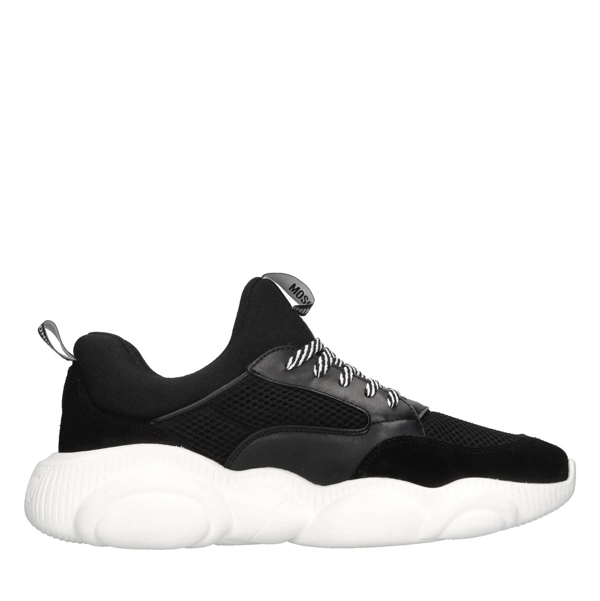 Sneakers in pelle e tessuto 