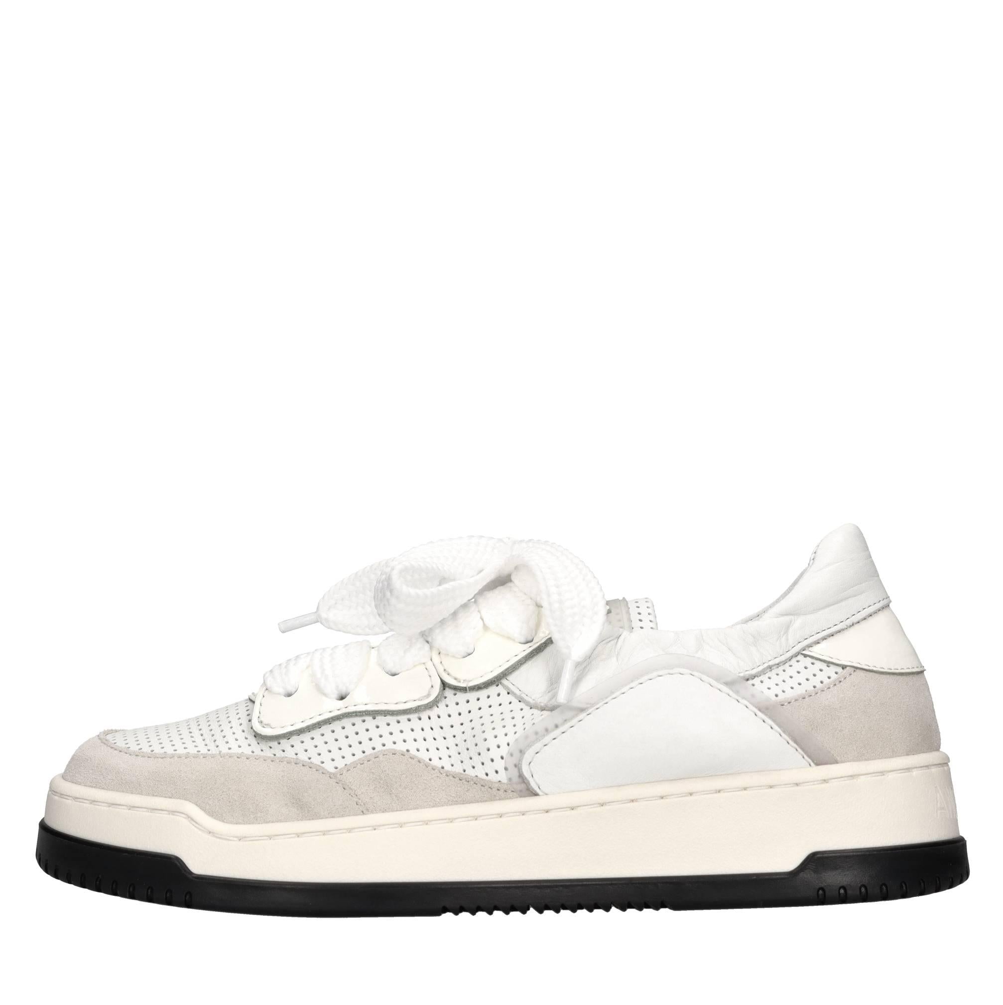Sneakers in camoscio e pelle 