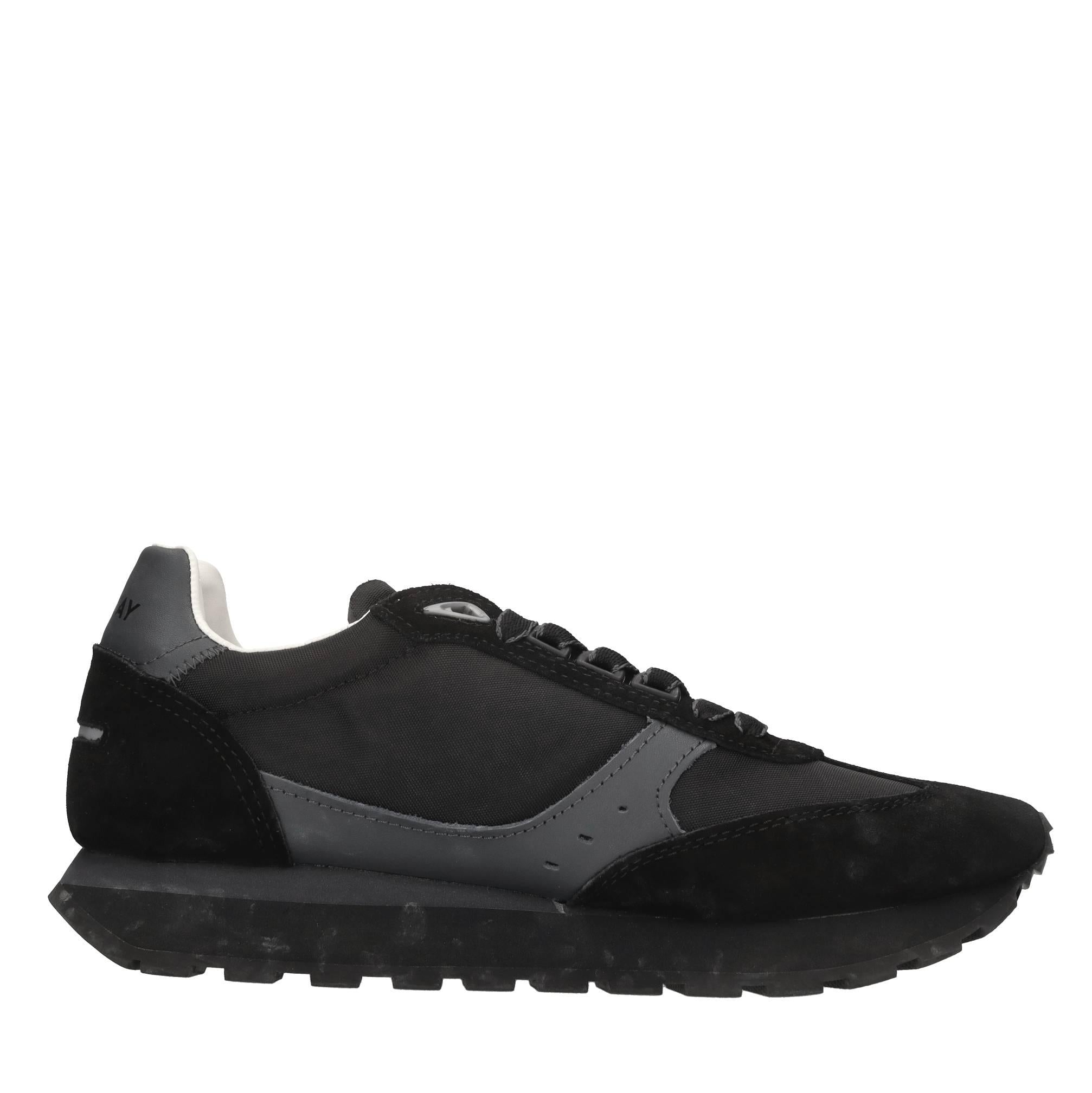 Sneakers in pelle e tessuto 