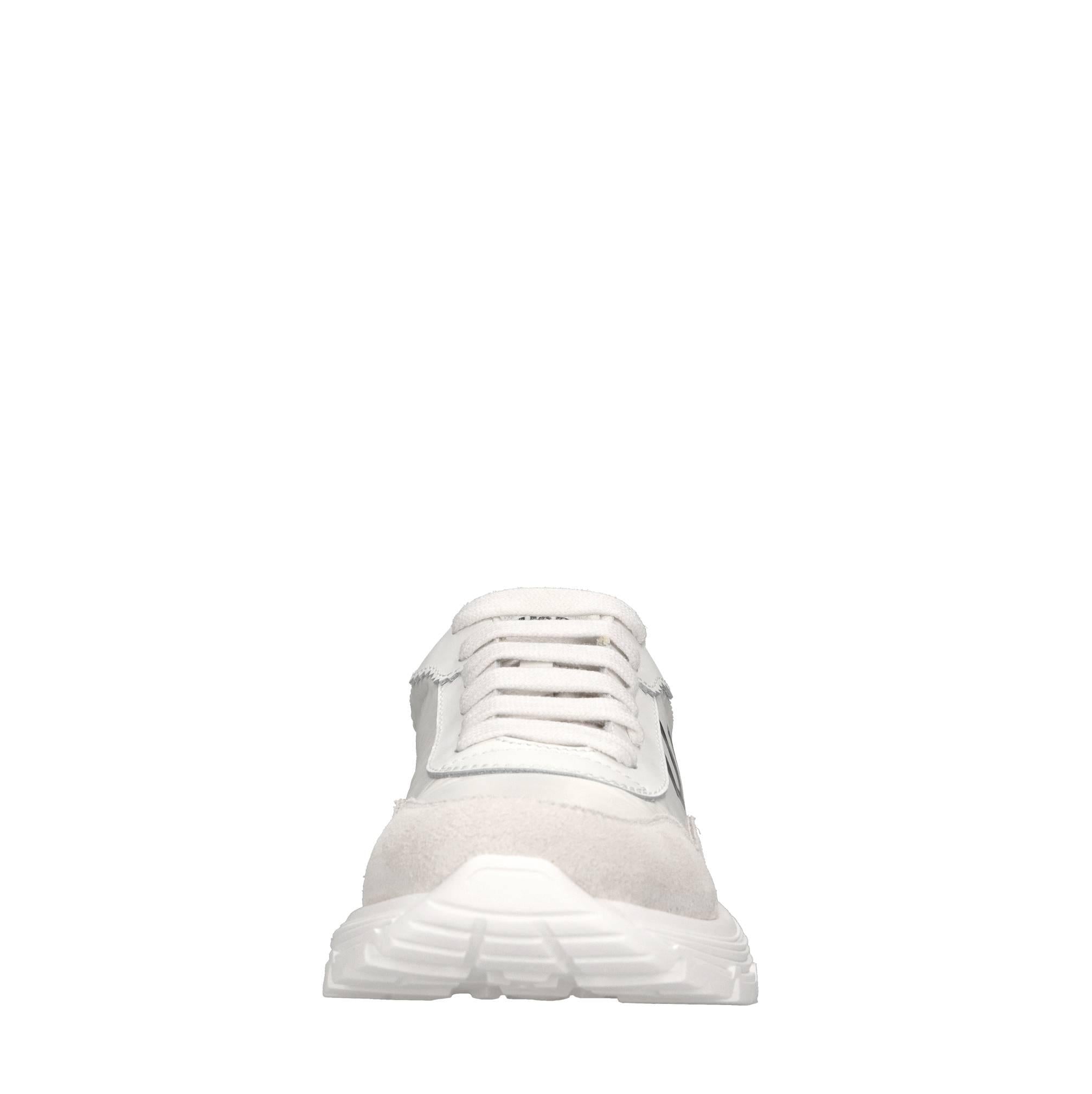 Sneakers in pelle e tessuto 