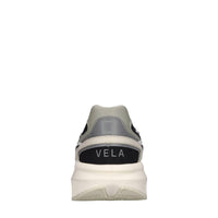 Sneakers in pelle e tessuto 
