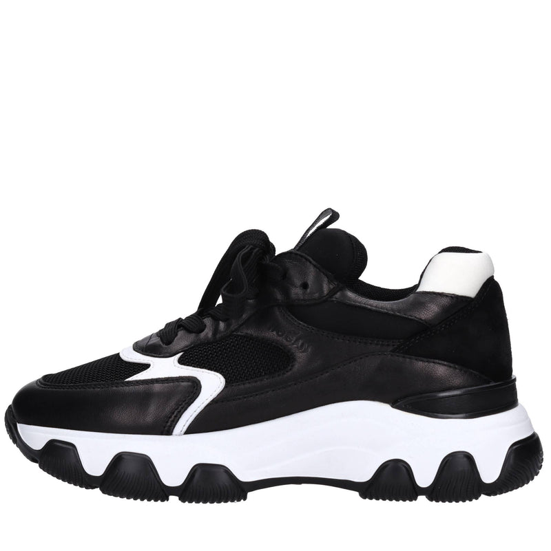 Sneakers in pelle e tessuto 