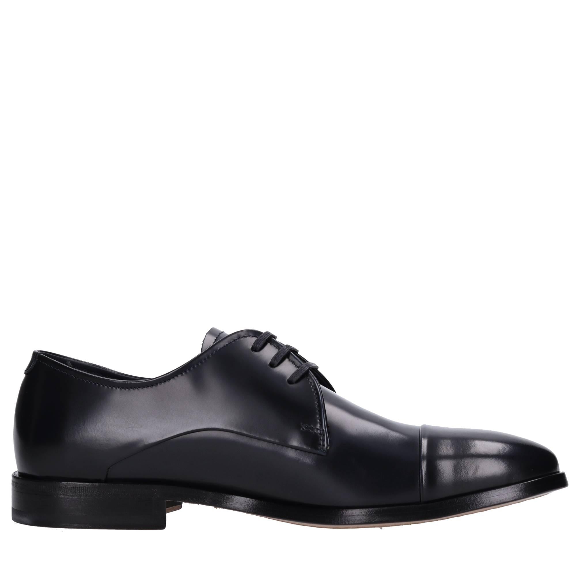 stringate in pelle 