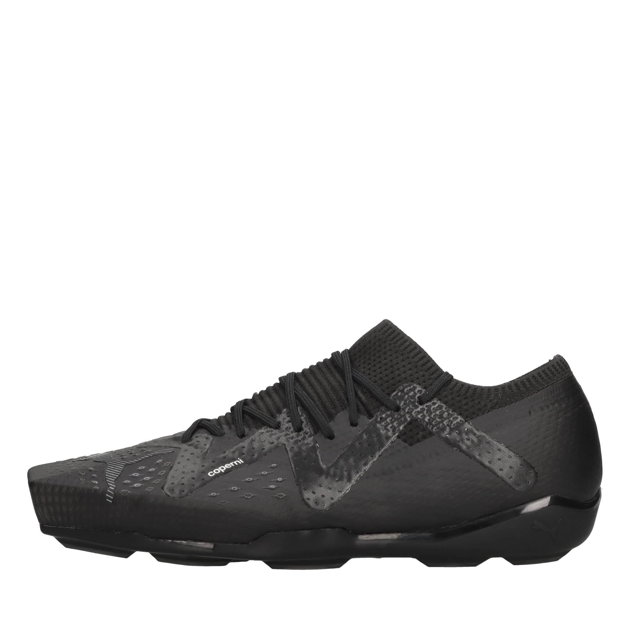 Sneakers in multimateriale e tessuto 