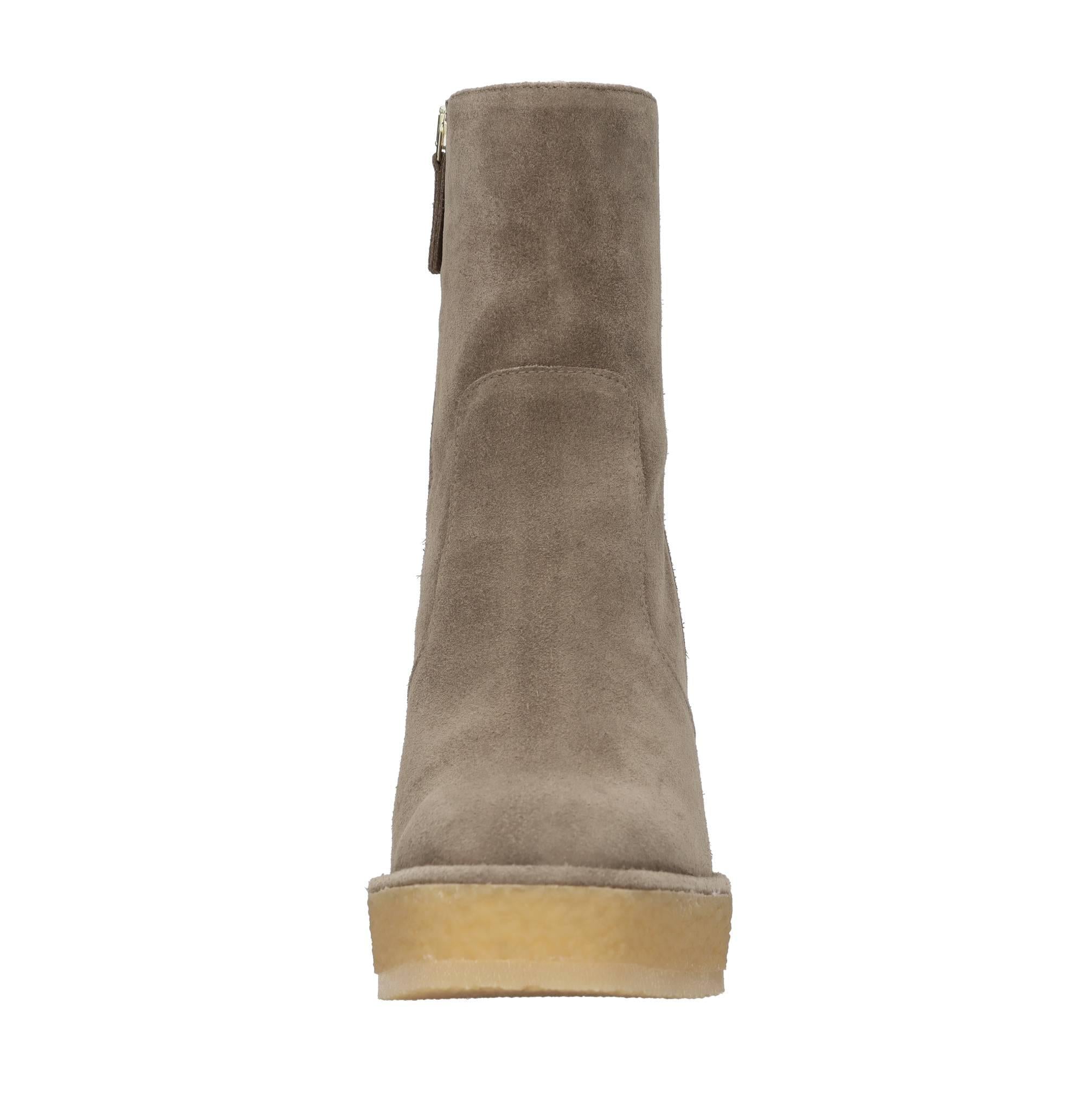 Stivaletti con zeppa modello BRELIA in camoscio 