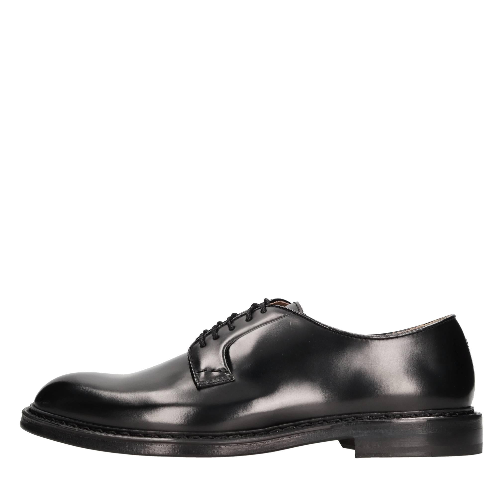 Stringate in pelle 