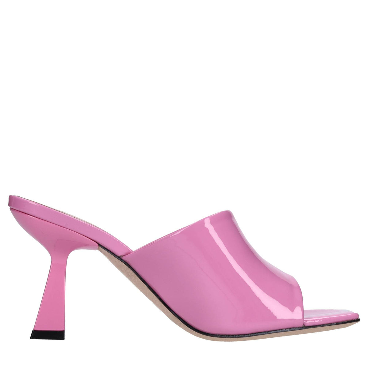 Mules in vernice 