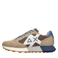 Sneakers in camoscio pelle e tessuto. 