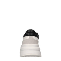 Sneakers in pelle e camoscio 