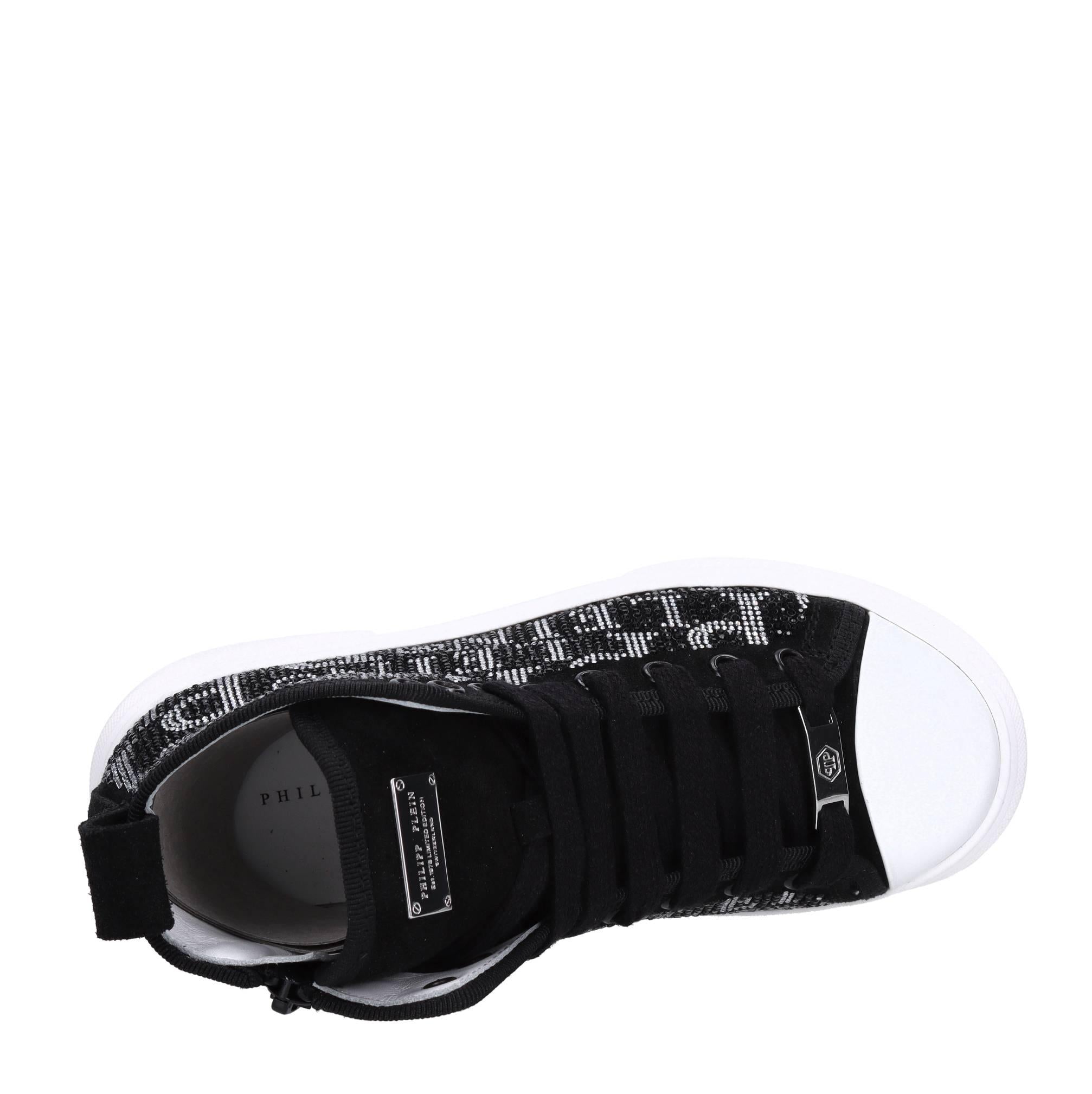 Sneakers in camoscio e strass 