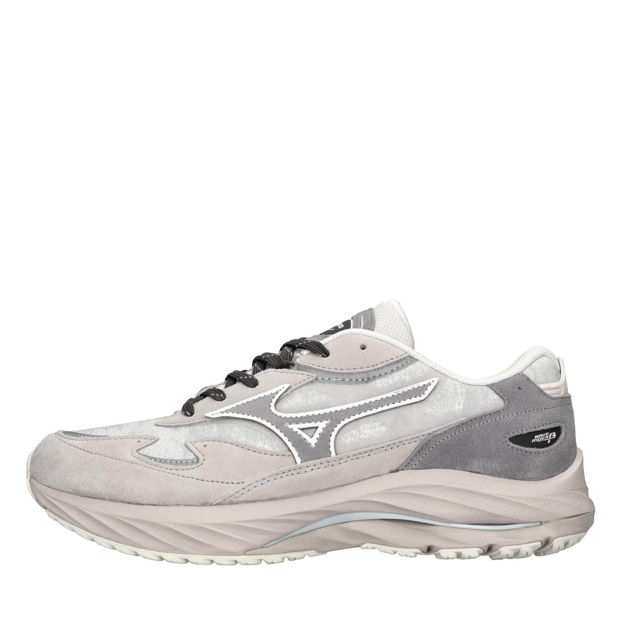 Sneakers in pelle e tessuto 