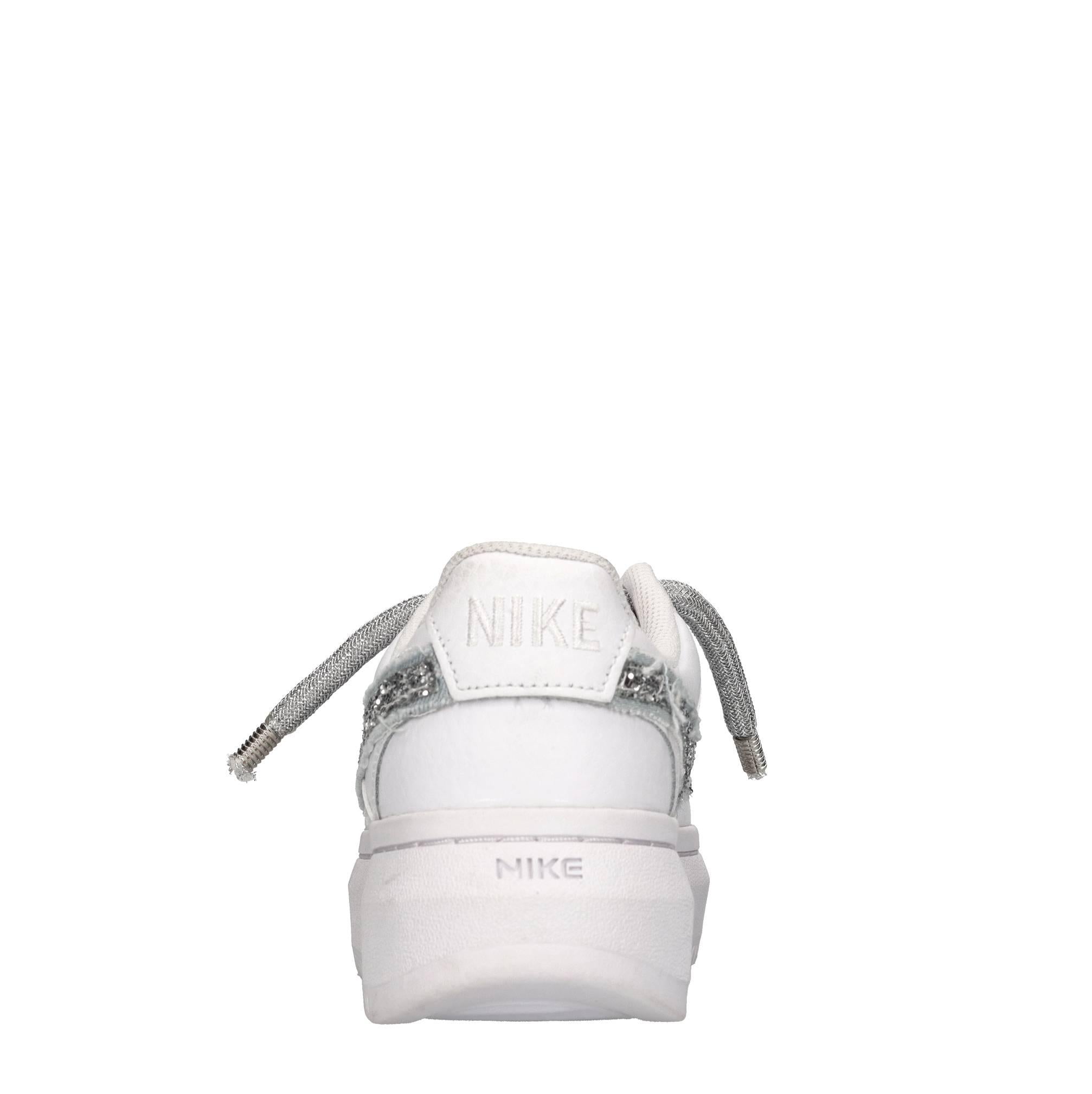 Sneakers in pelle 