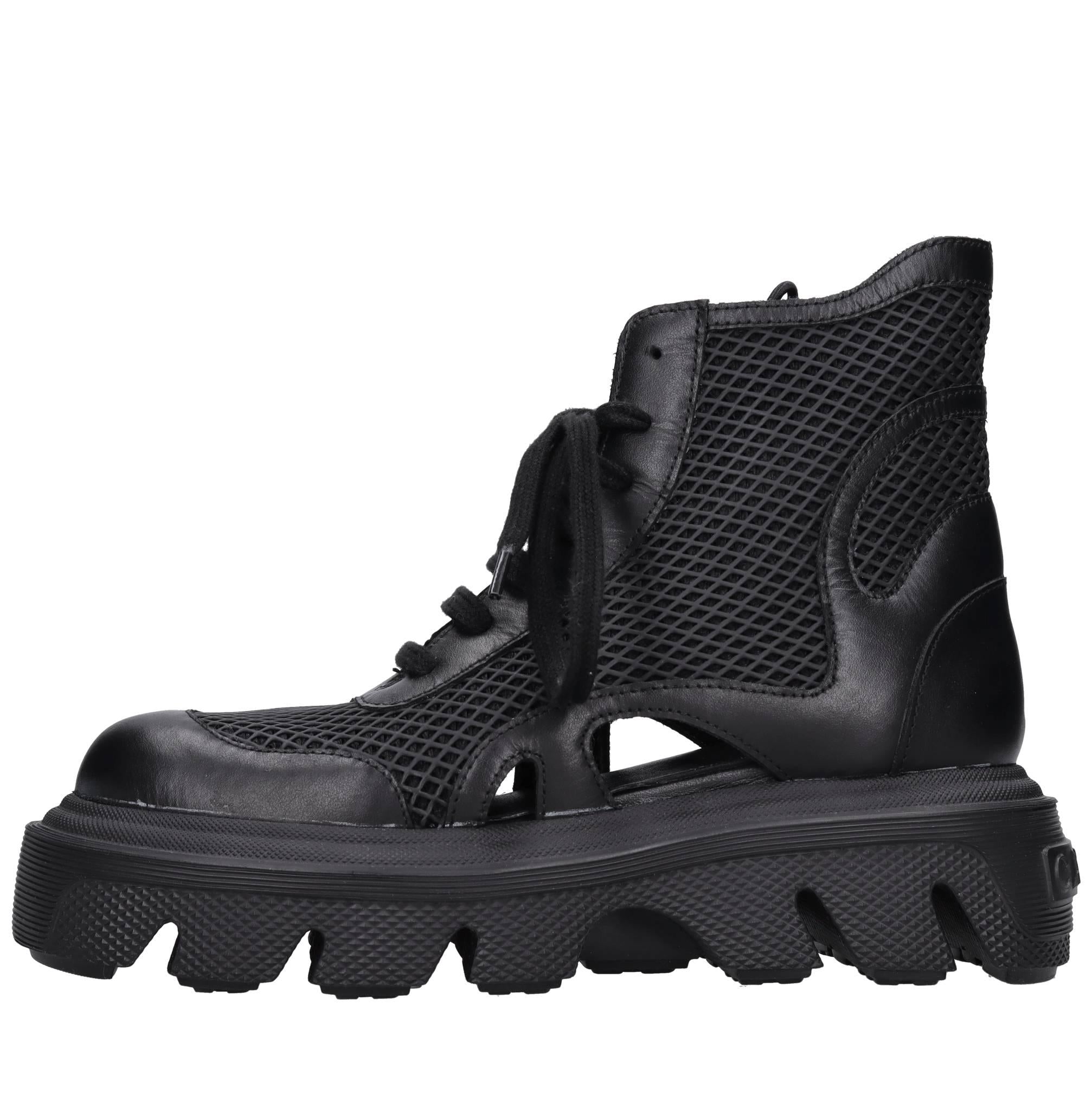 Sneakers in pelle e tessuto 