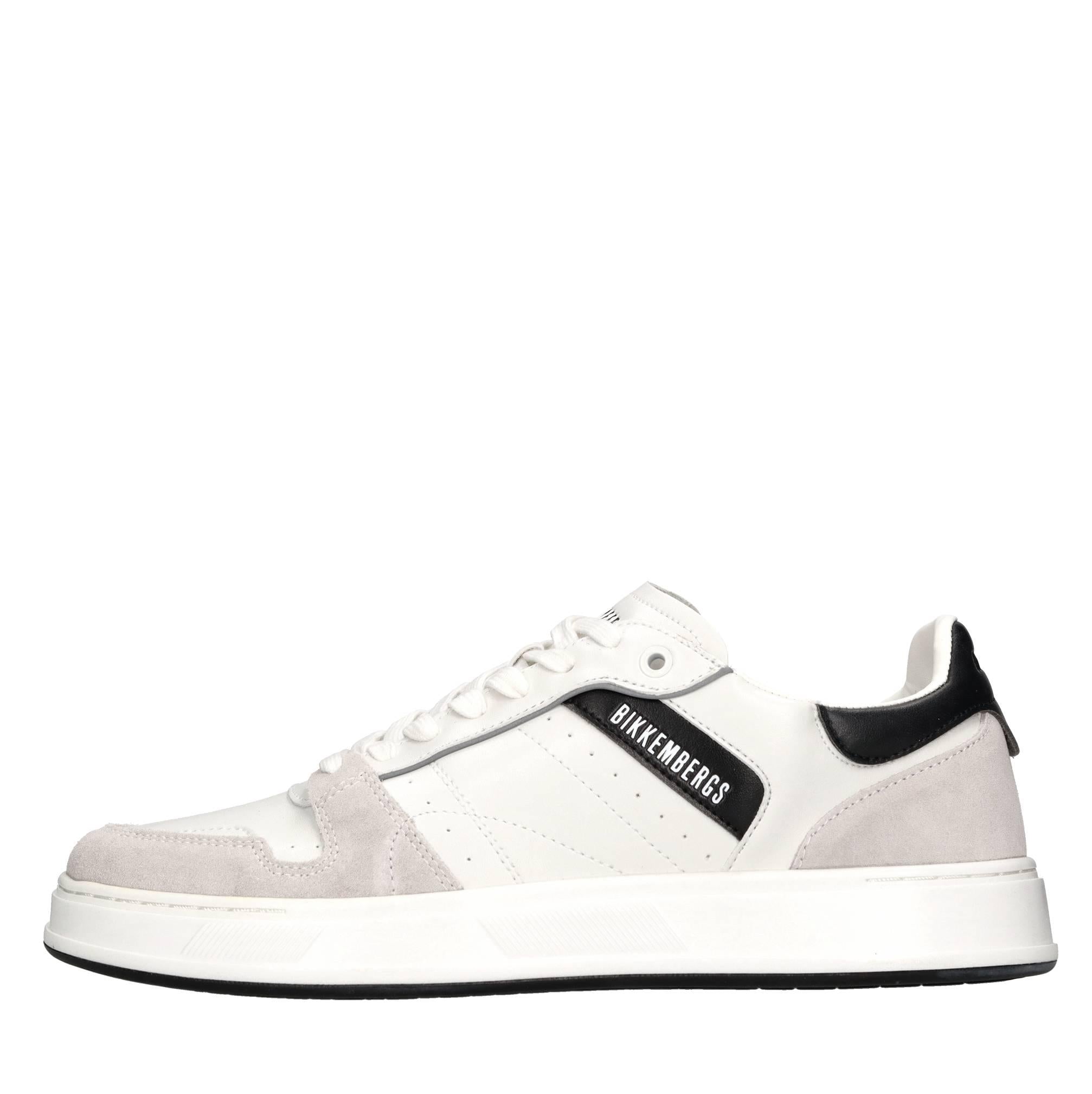 Sneakers in camoscio ed ecopelle 