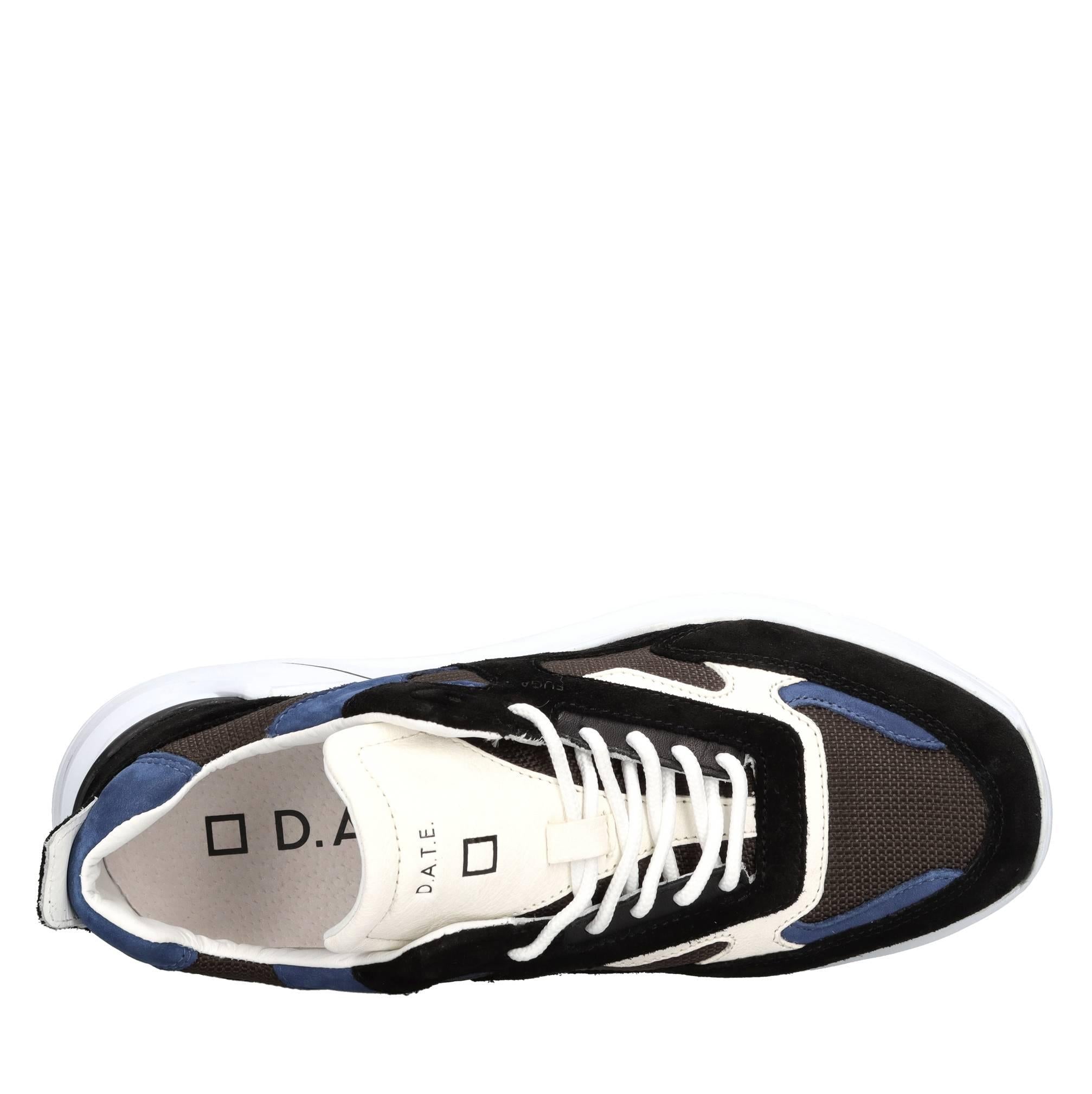 Sneakers in camoscio e tessuto 