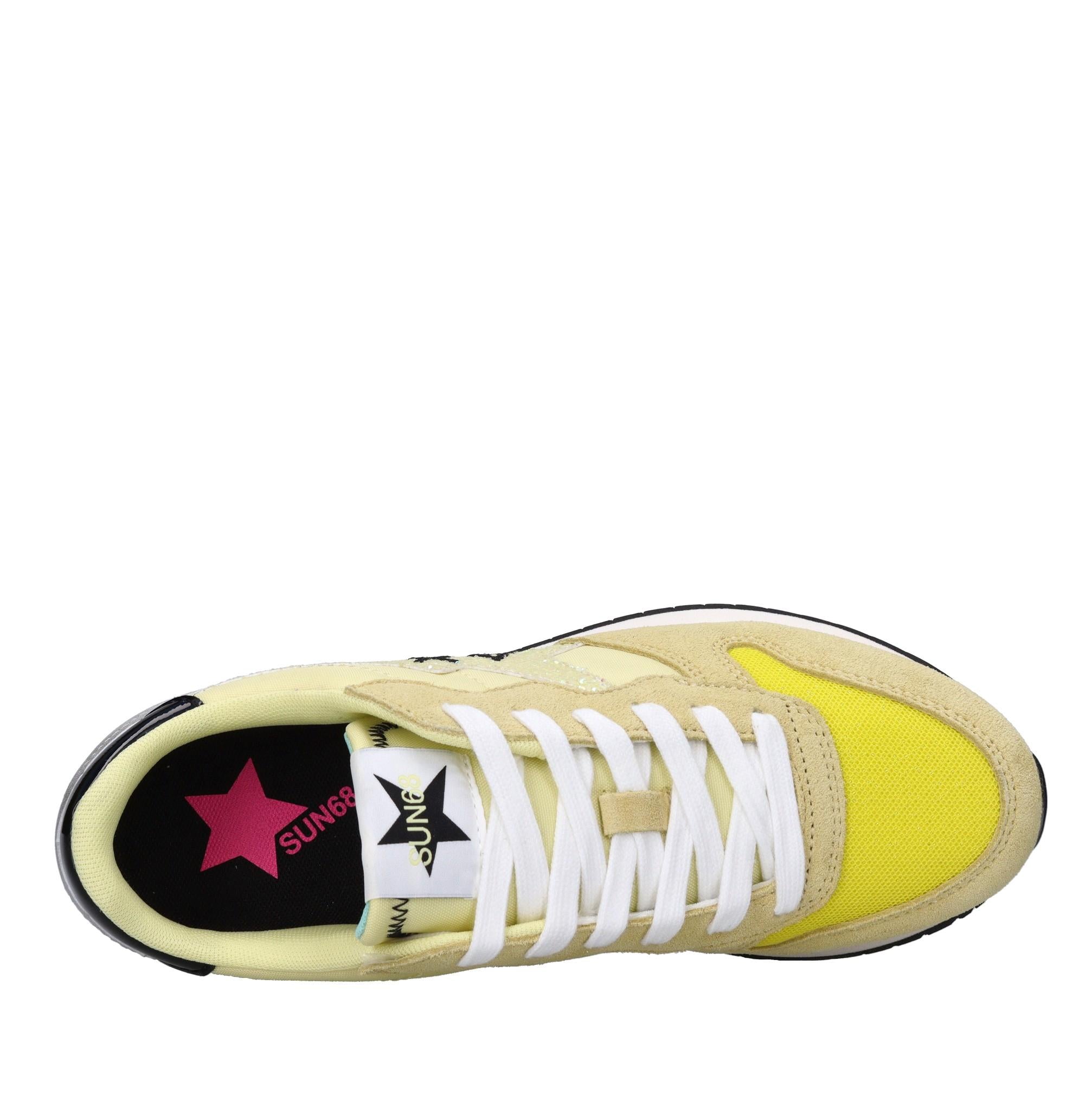 Sneakers in camoscio e tessuto 