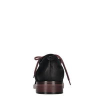 Stringate modello COLLIN 1 in camoscio 