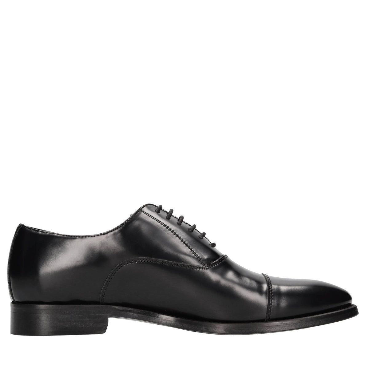 Stringate in pelle 
