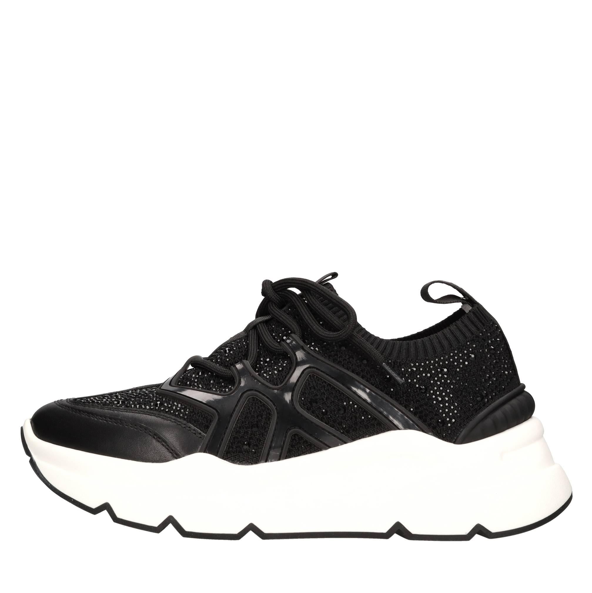 Sneakers in pelle e tessuto 