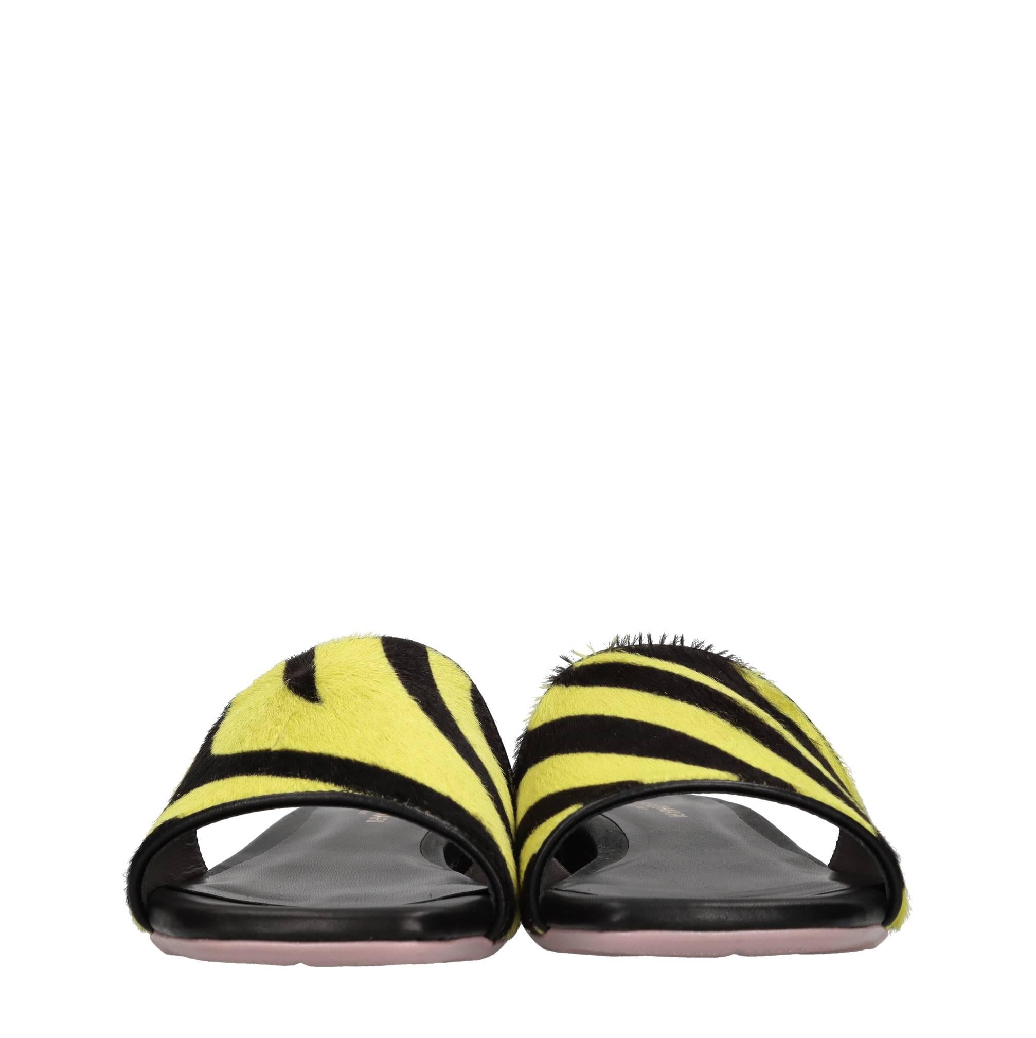 Mules in cavallino 
