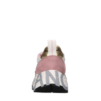 Sneakers in camoscio e tessuto 