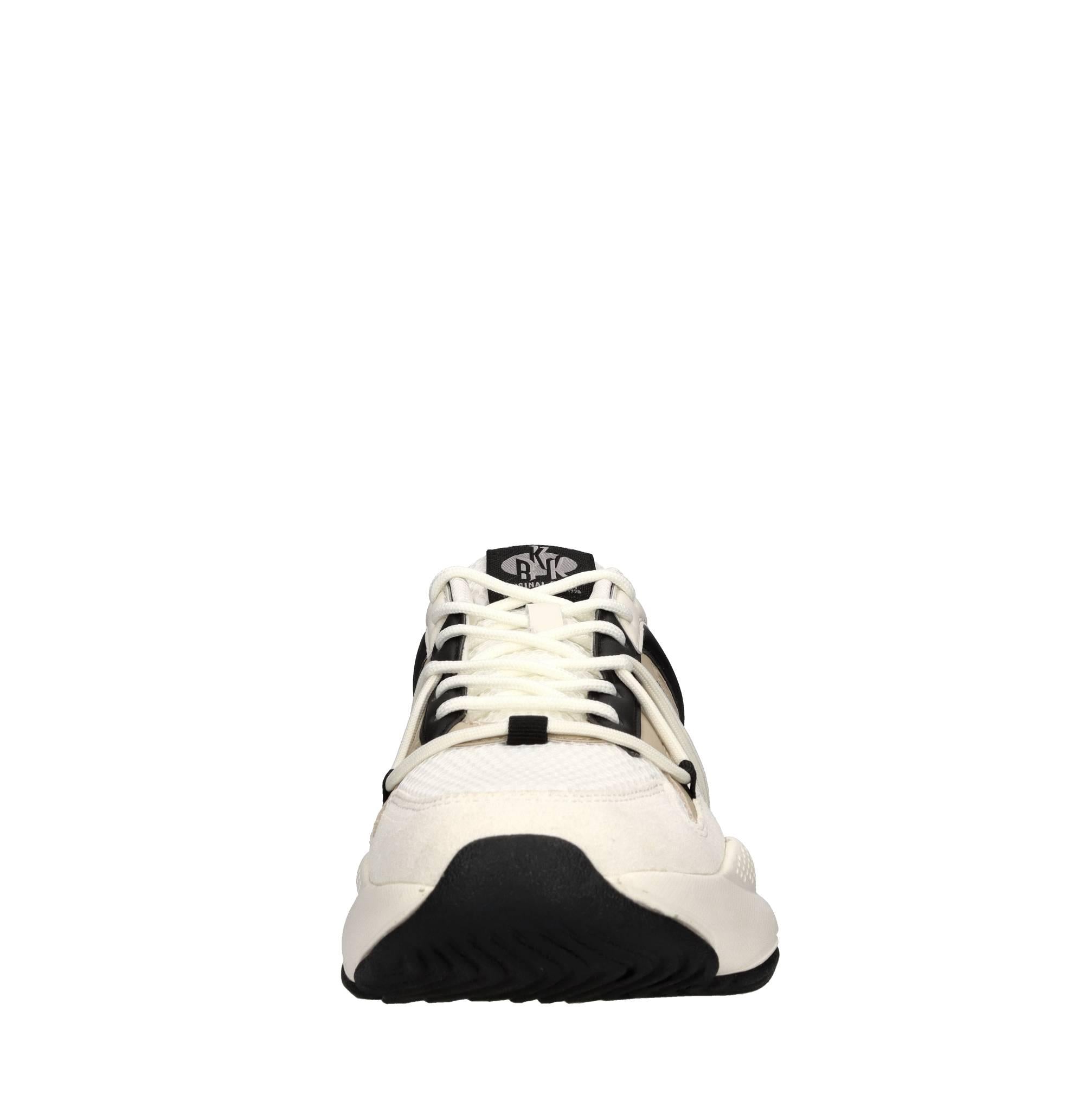 Sneakers in camoscio, ecopelle e tessuto 