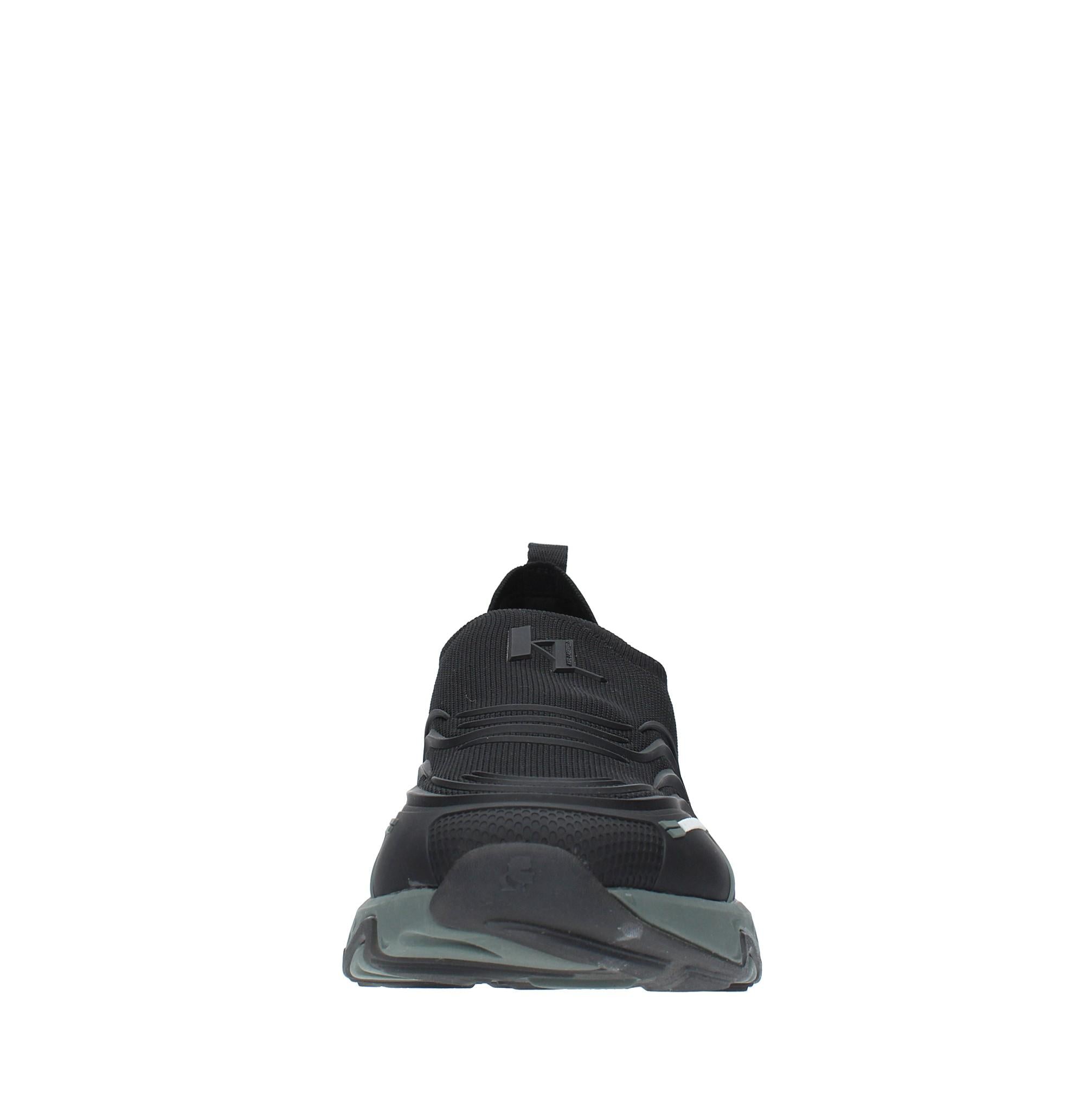 Sneakers in tessuto e gomma 
