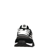 Sneakers in camoscio, ecopelle e tessuto 