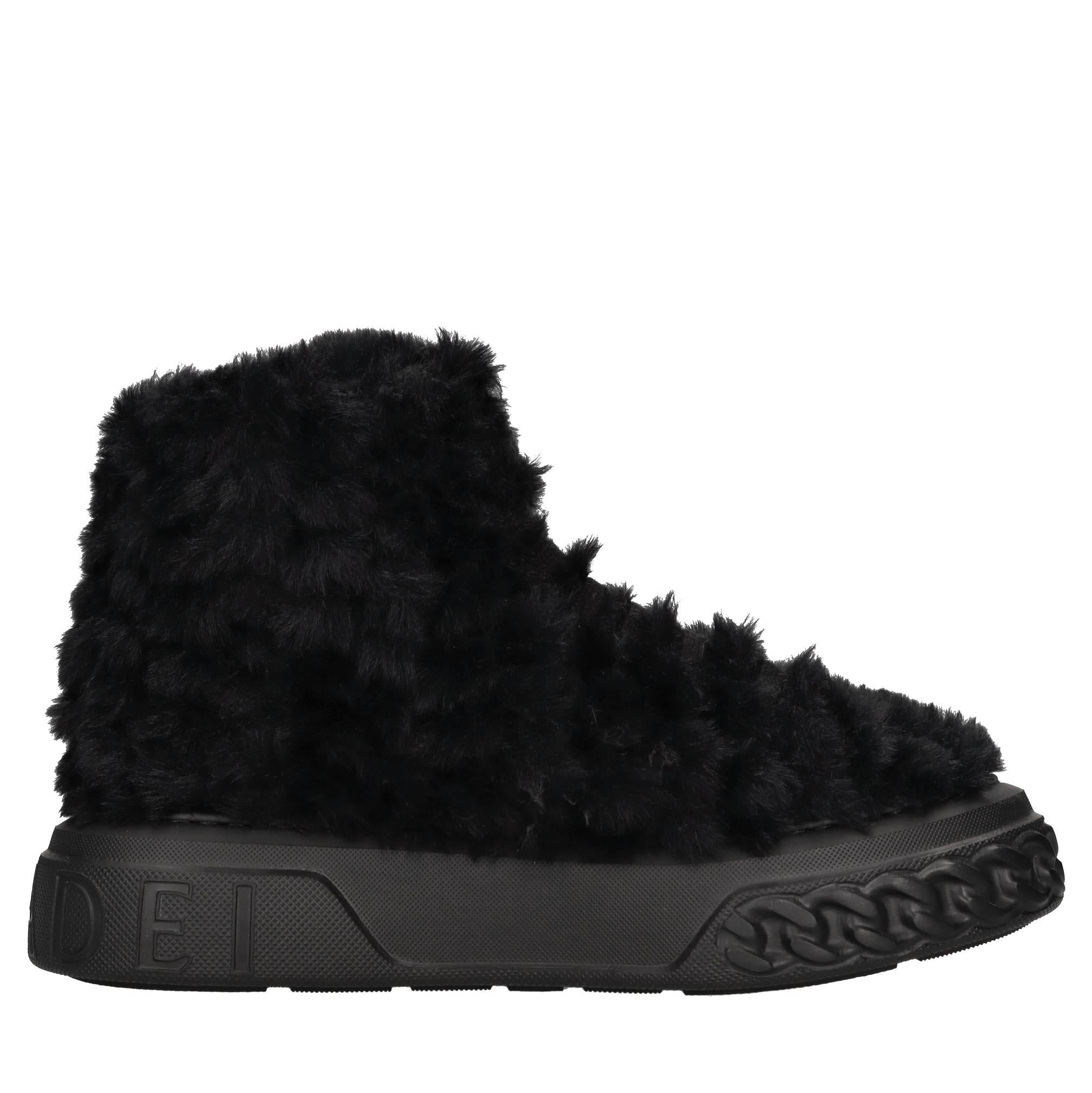 Sneakers Off road in ecopelliccia 