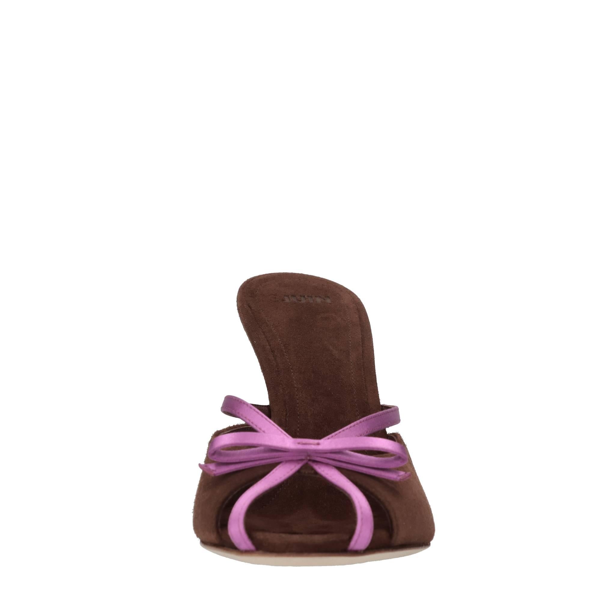 Mules Sally in camoscio e raso 