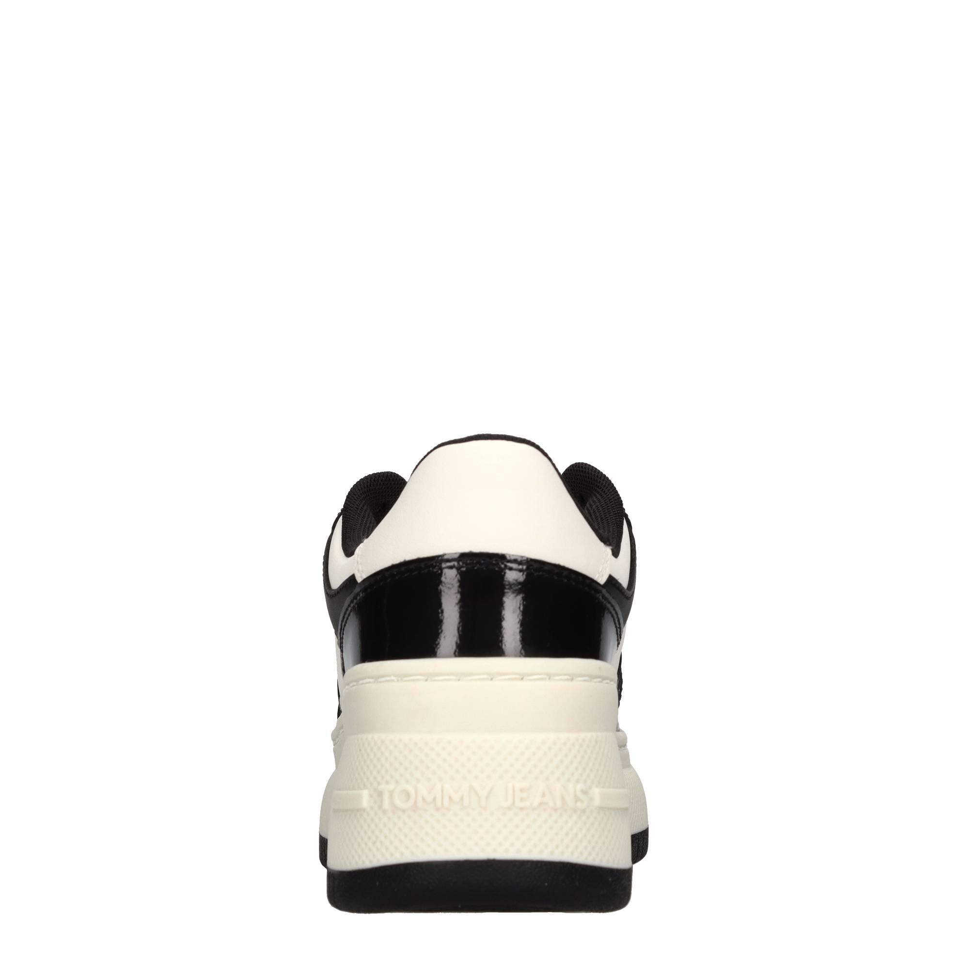 Sneakers in pelle ed ecopelle 