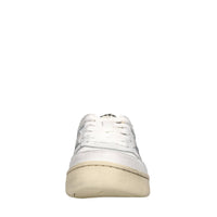 Sneakers in pelle 