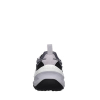 Sneakers in camoscio e tessuto 