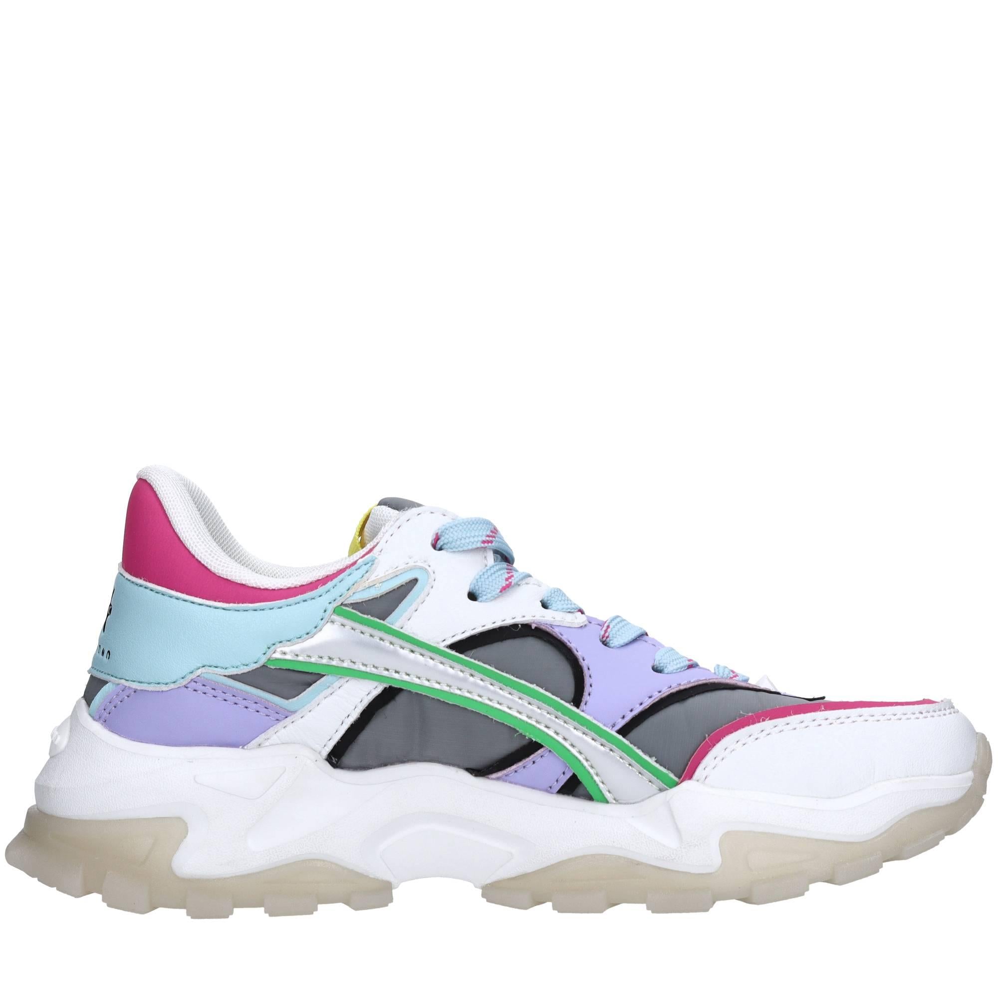 Sneakers in pelle e tessuto 