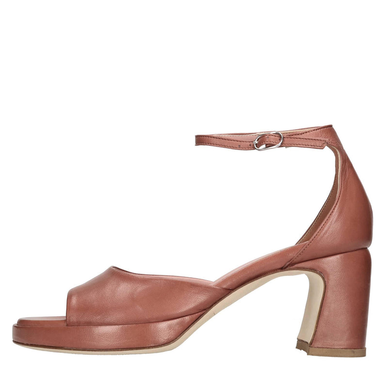 Sandali in pelle 
