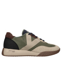Sneakers in camoscio e tessuto 