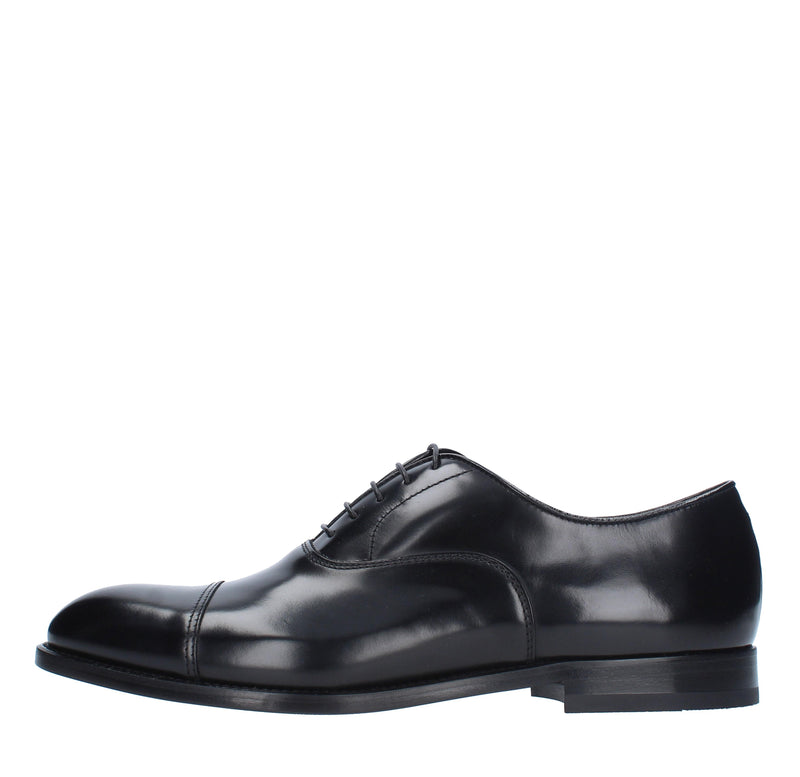 Stringate in pelle 